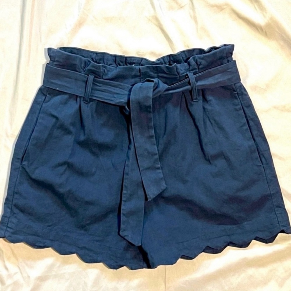 Aaron & Amber Chambray Paper Bag Scalloped Hem Shorts